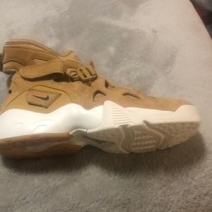 Nike Air Unlimited for sale! Brand new never worn
